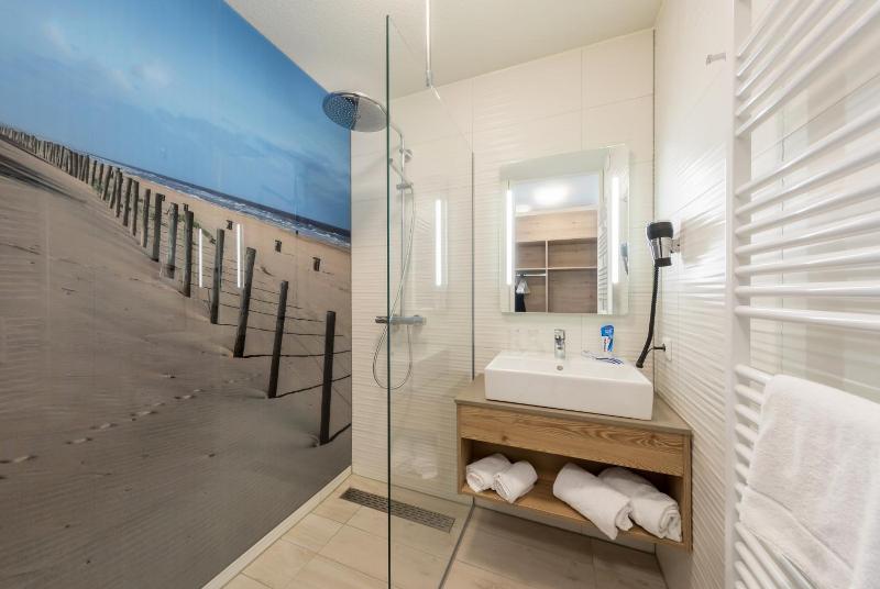 Beach Hotel Zandvoort By Center Parcs image