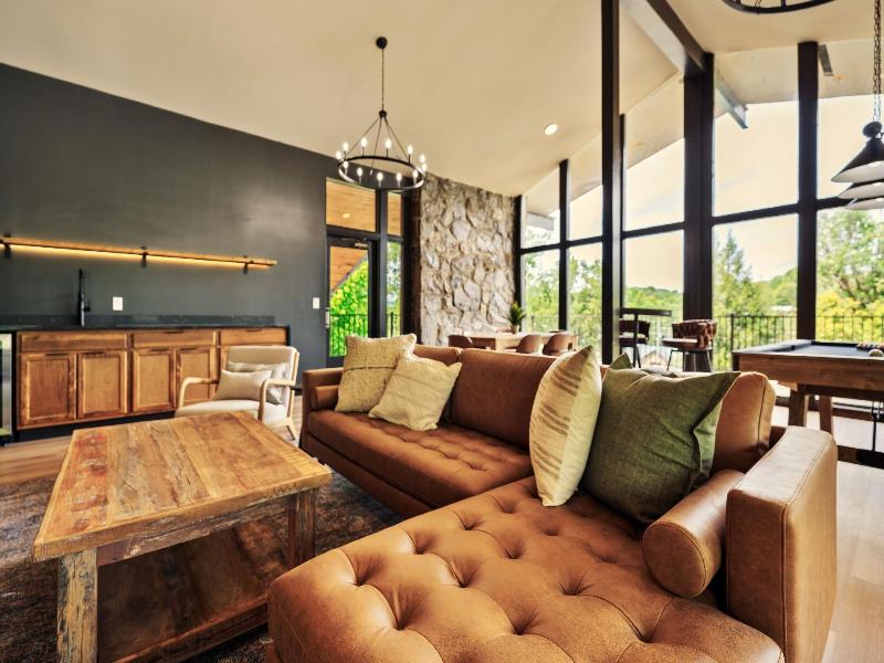 Tremont Lodge Resort image