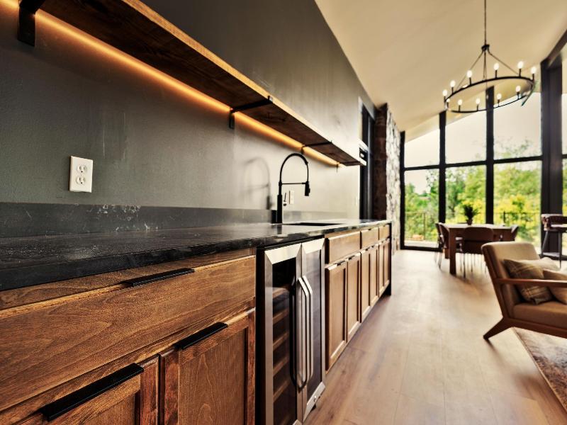 Tremont Lodge Resort image