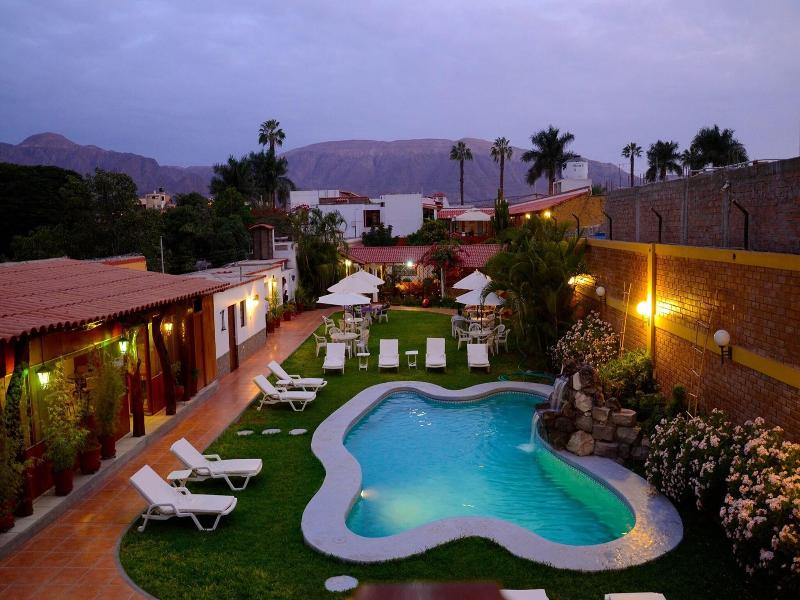 Hotel Oro Viejo image