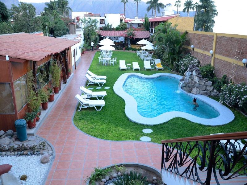 Hotel Oro Viejo image