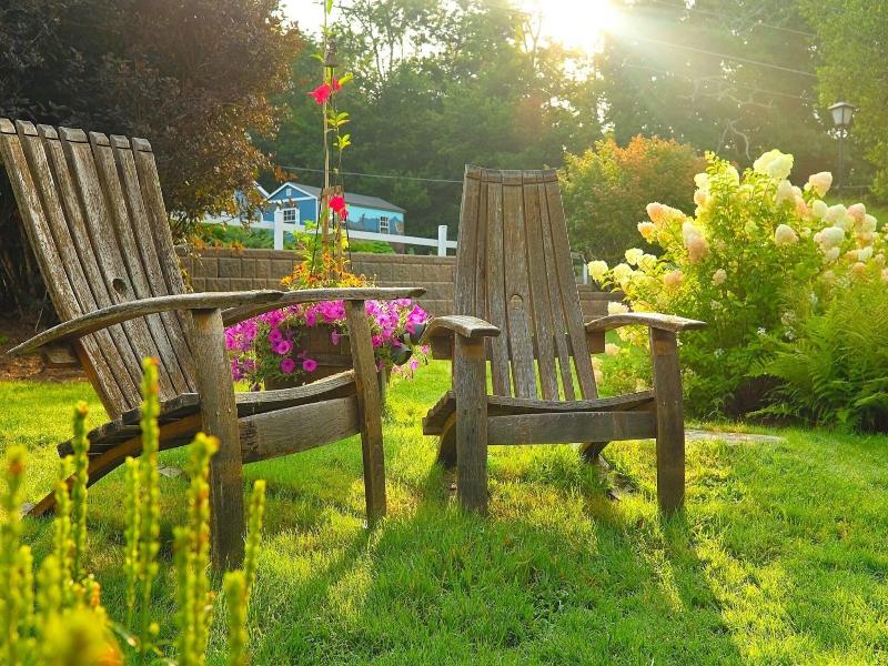 Azalea Garden Inn