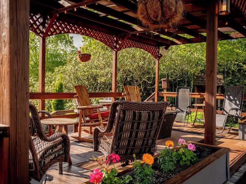 Azalea Garden Inn