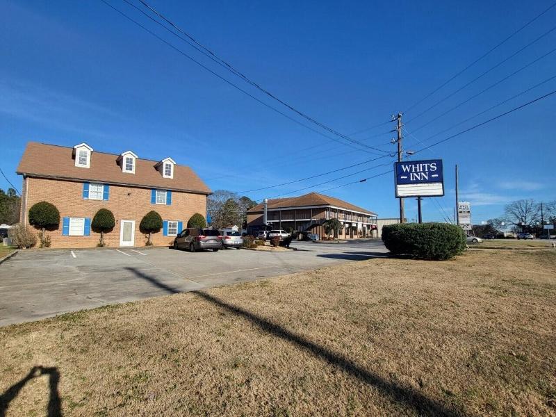 Whits Inn image
