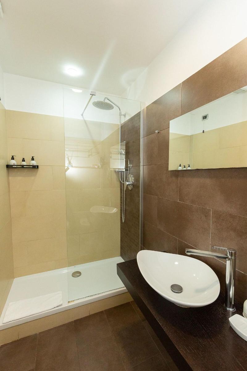 Suitinn19 image