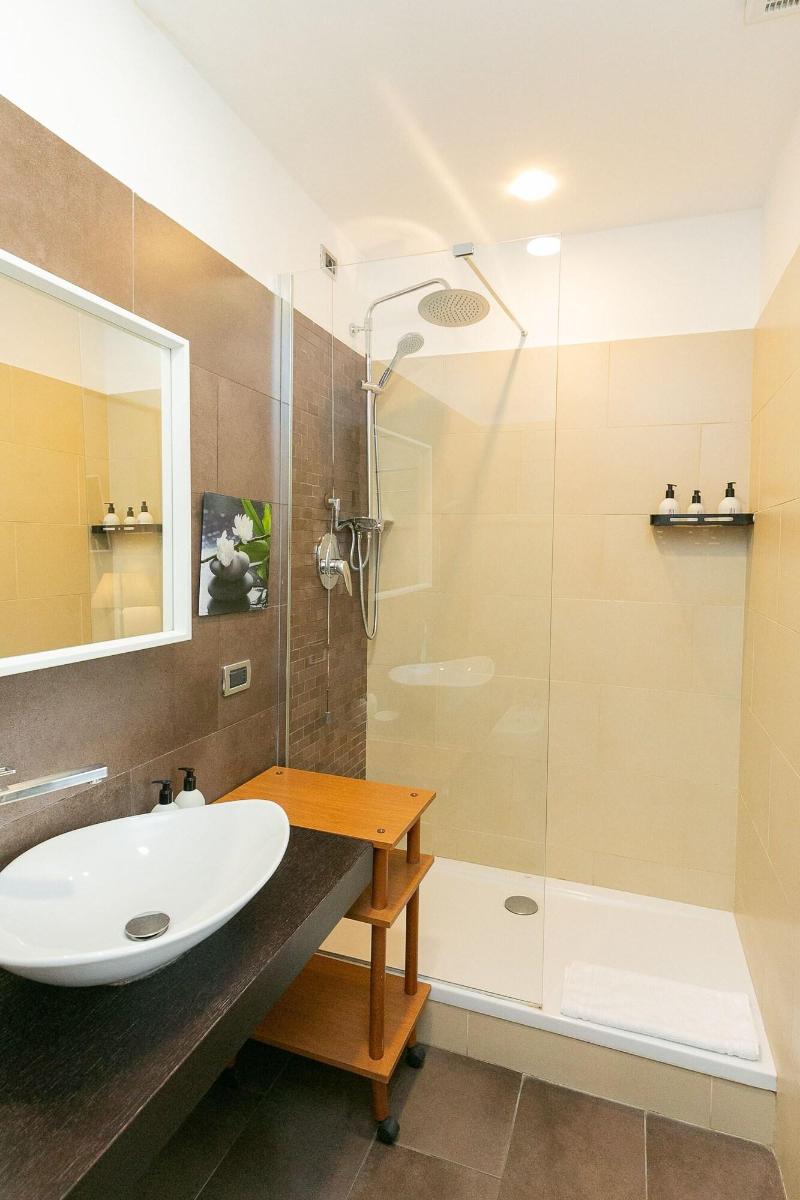 Suitinn19 image