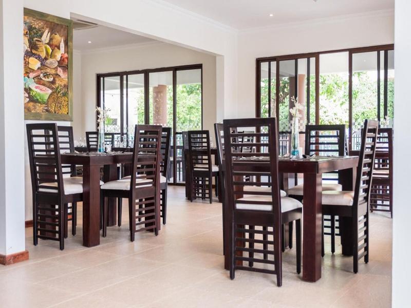 Twangale Park Hotel image