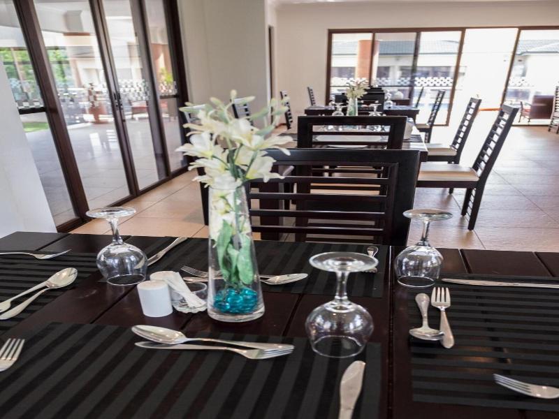Twangale Park Hotel image