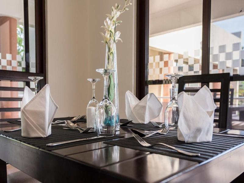 Twangale Park Hotel image