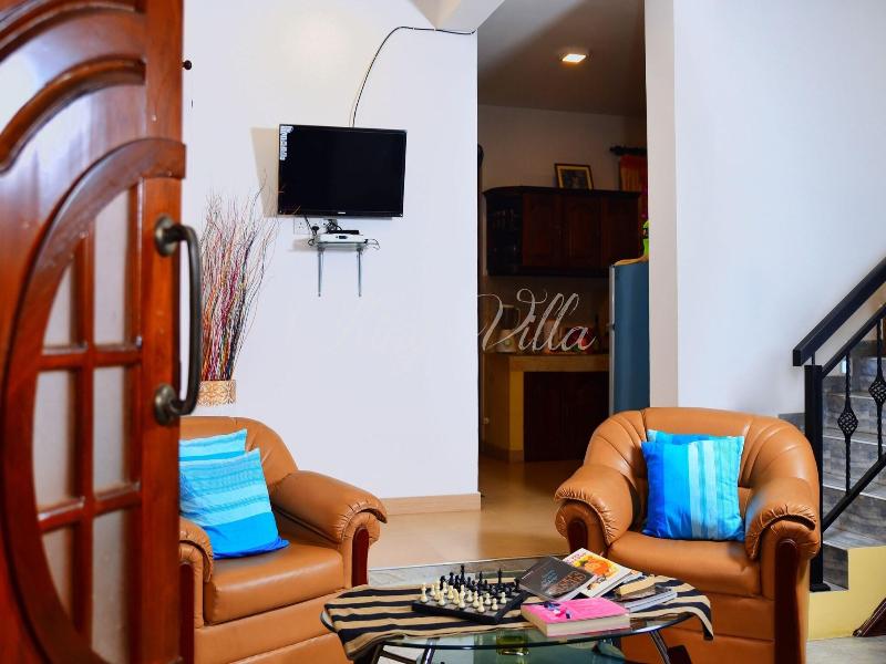 Kings Villa image