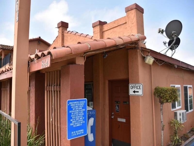 Baycities Motel image