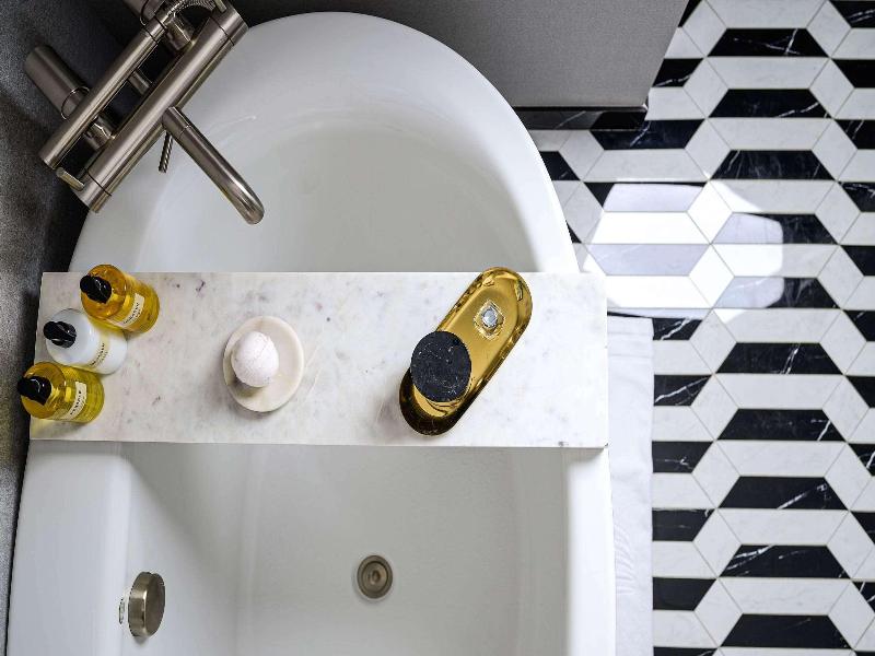 Daxton Hotel Birmingham Curio Collection By Hilton image