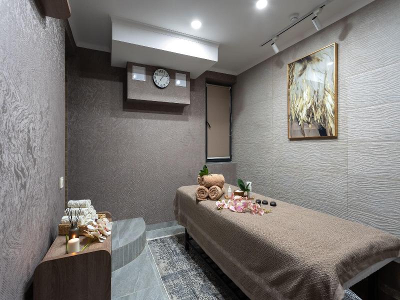 Oscar Boutique Hotel image