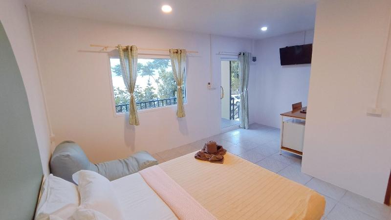 Lake Camp Resort image 4