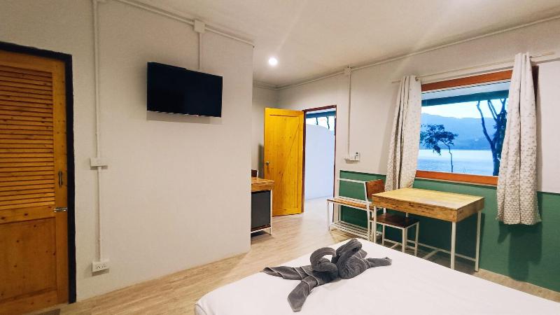 Lake Camp Resort image