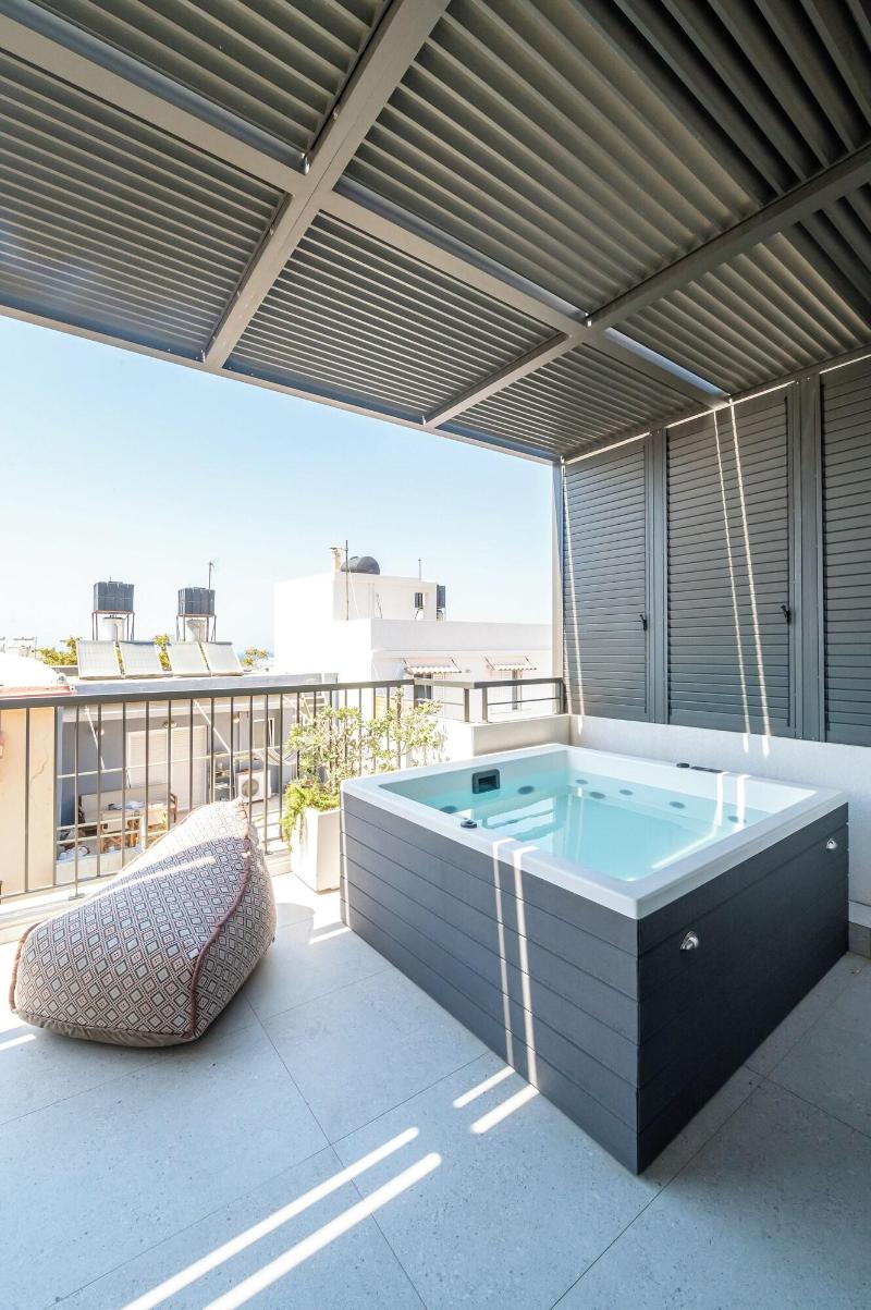 Porta Suites image