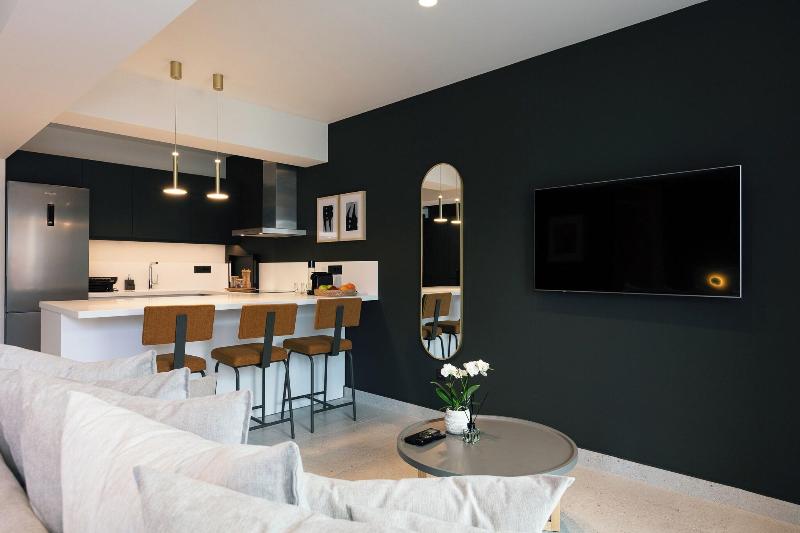 Porta Suites image