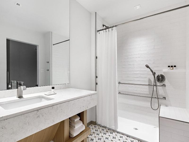 Noun Hotel image