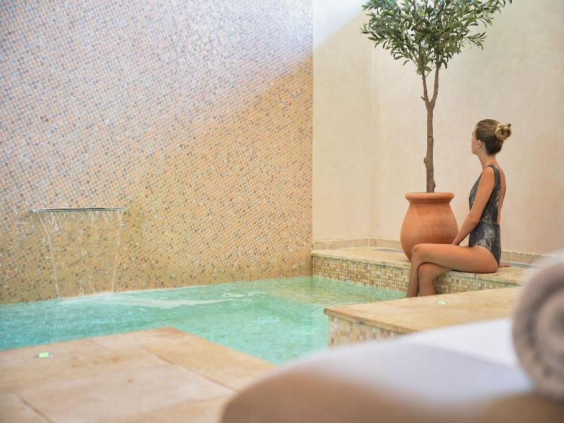 Les Regalia Hotel Spa image