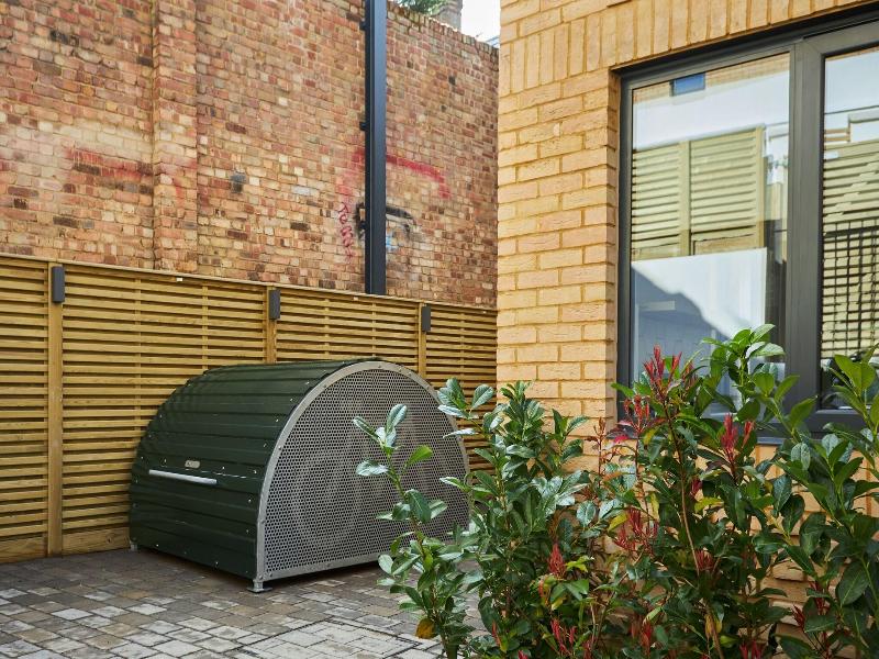 Hammersmith Mews By Flying Butler image