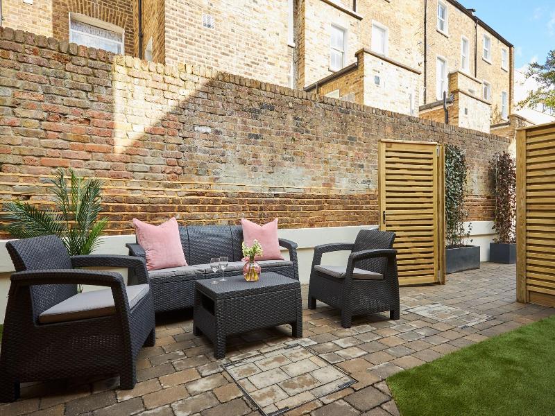 Hammersmith Mews By Flying Butler image
