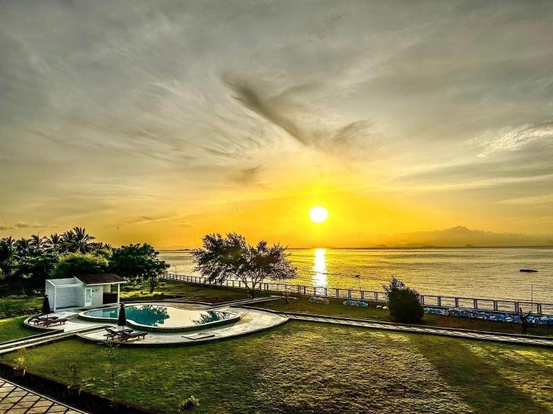 Bayview Beach Resort