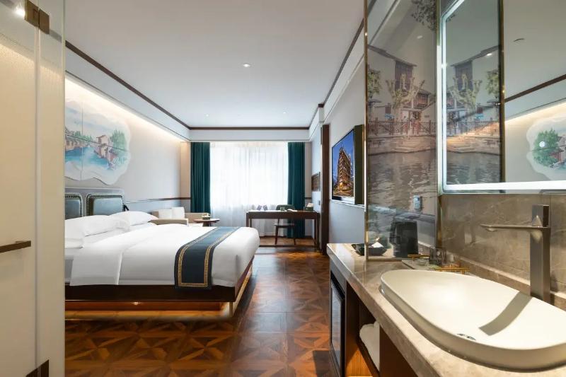 Nostalgia S Hotel(Shanghai Railway Station) image