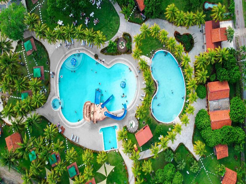 Las Veraneras Villas Resort image