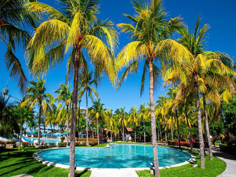 Las Veraneras Villas Resort image