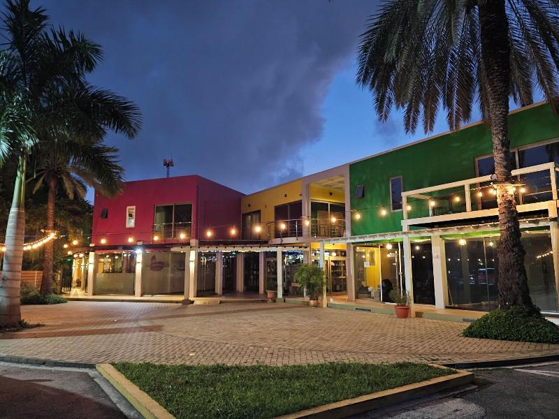 Quint S Travelers Inn image