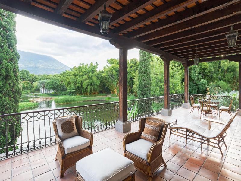 Villa Bokeh Relais Chateaux image