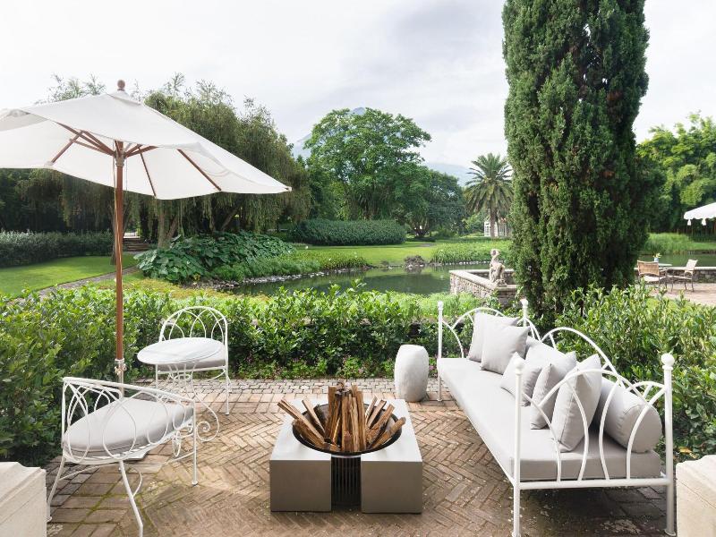 Villa Bokeh Relais Chateaux image