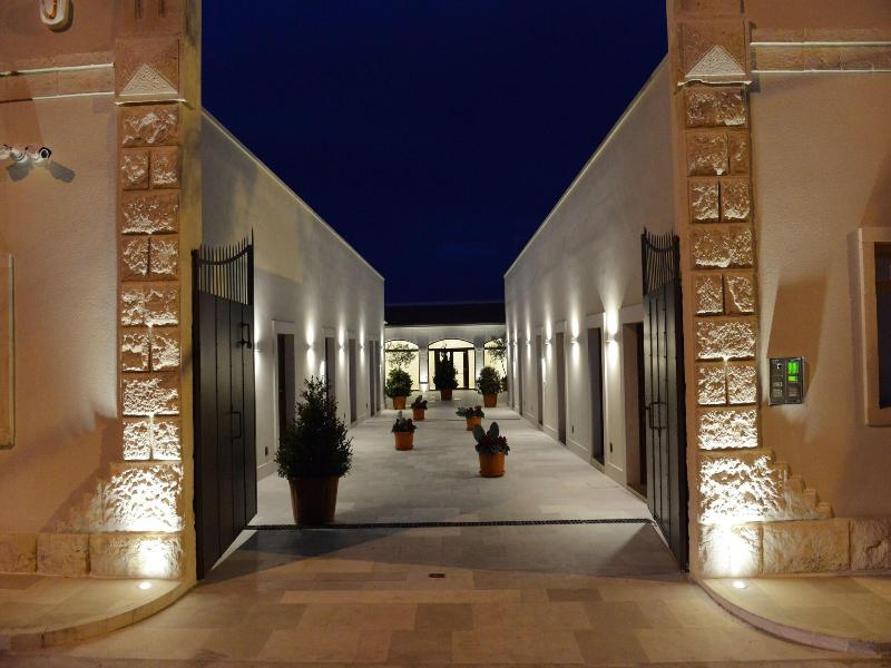 Domus Antiqua Residence image
