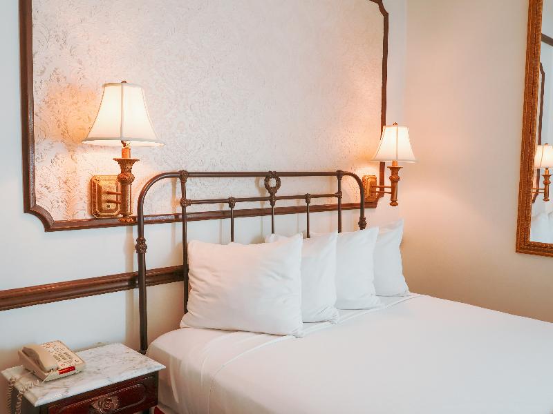 Mizpah Hotel image