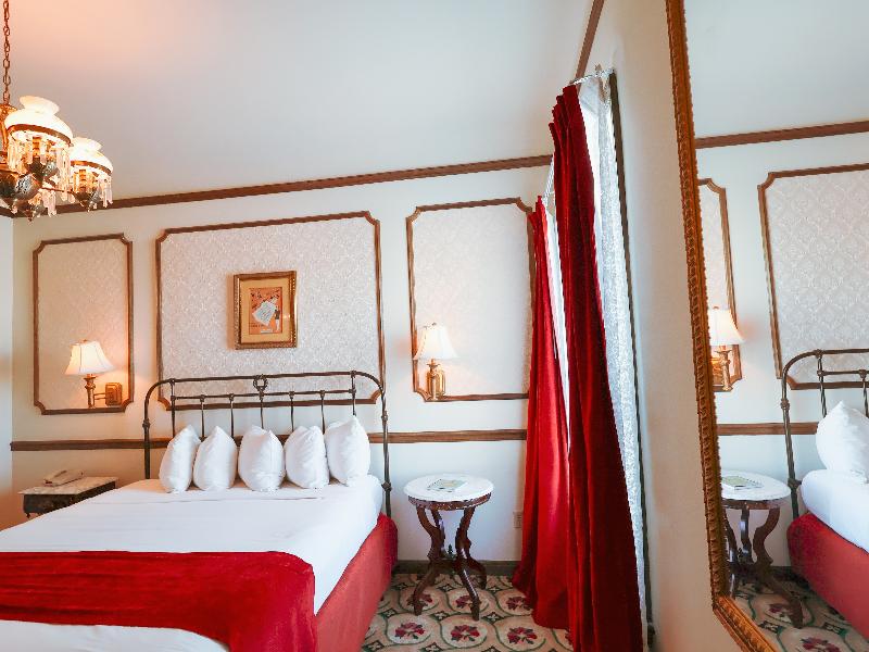 Mizpah Hotel image