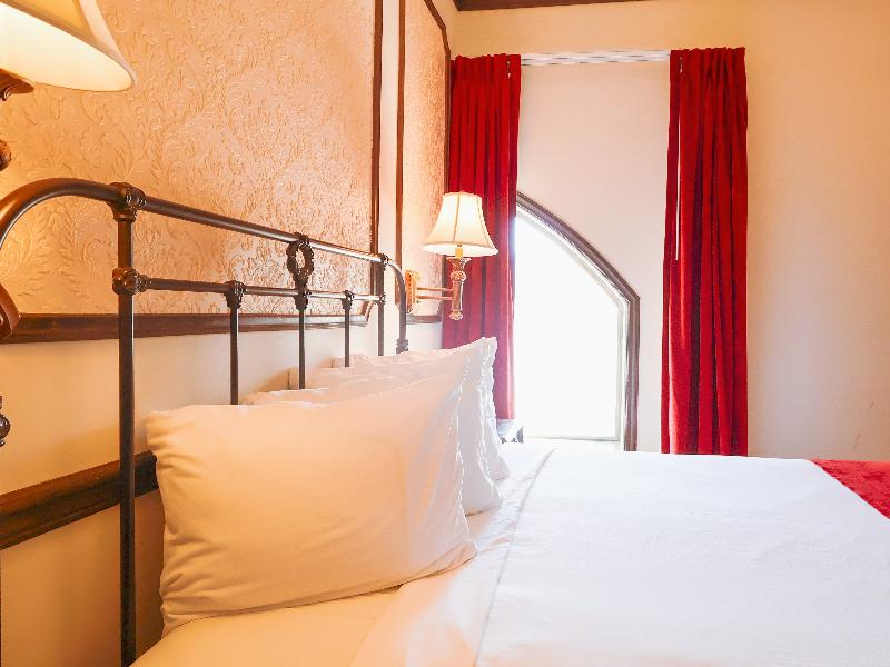 Mizpah Hotel image