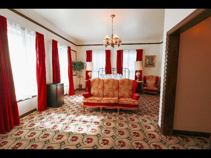 Mizpah Hotel image