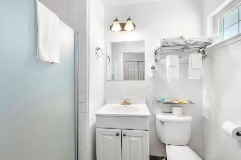 Quality Inn & Suites Jackson image