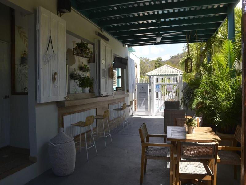Turtle Bay Inn image