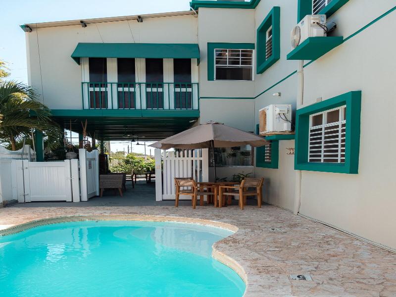 Turtle Bay Inn image
