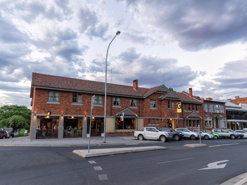The George Hotel image