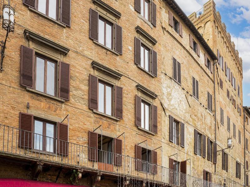 The Balcony Suite Piazza Del Campo View image