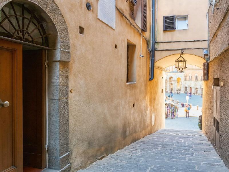 The Balcony Suite Piazza Del Campo View image