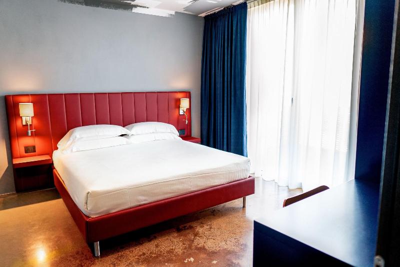 K Modern Hotel image