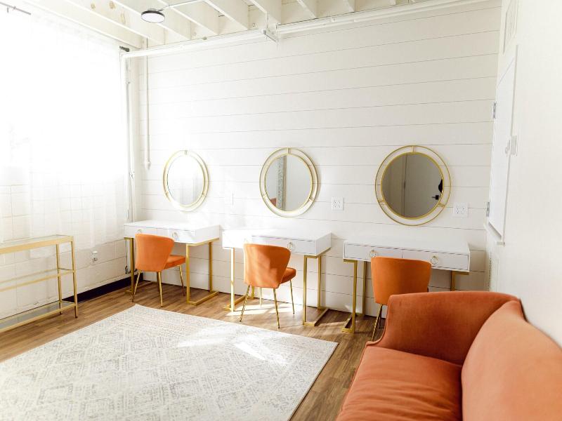 Tangerine Motel