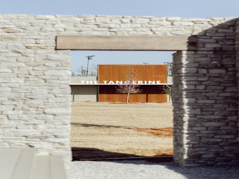 Tangerine Motel