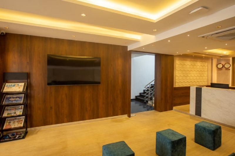 Golden Fortune Hotel image