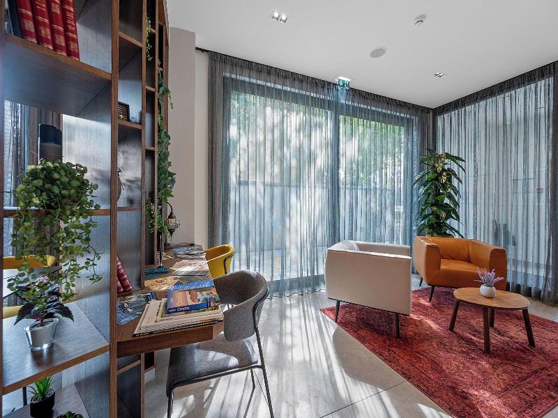 Hotel Inova image