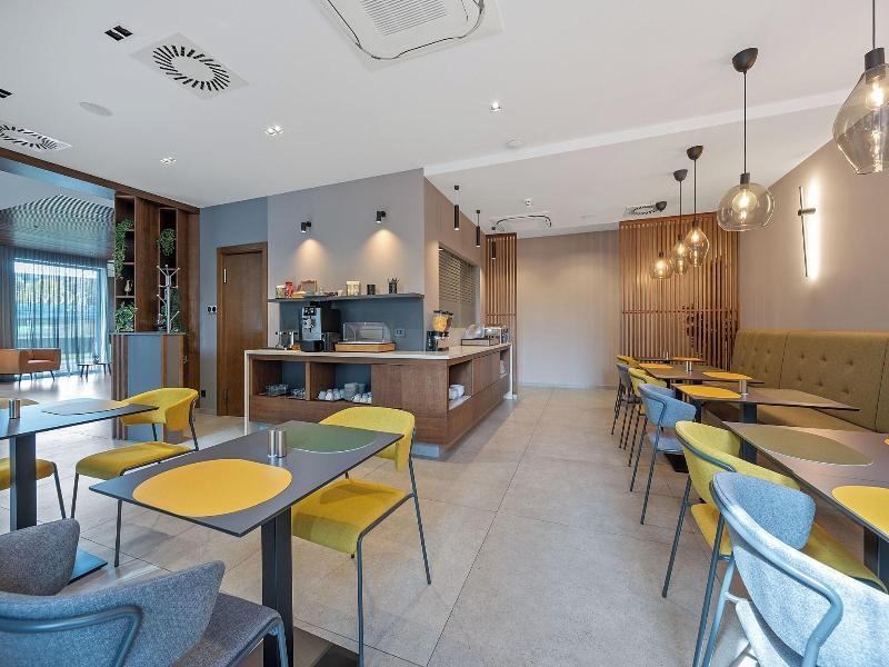 Hotel Inova image