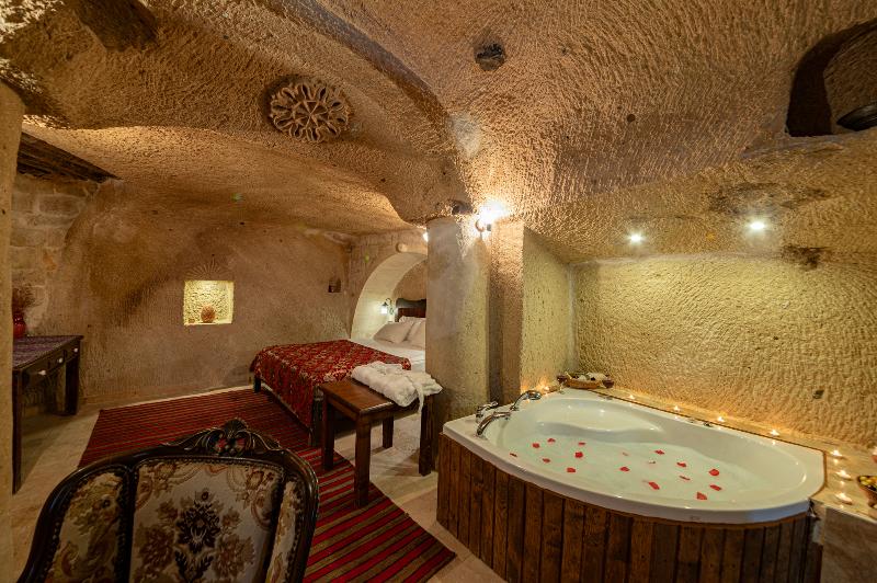 Shiraz Cave Cappadocia image